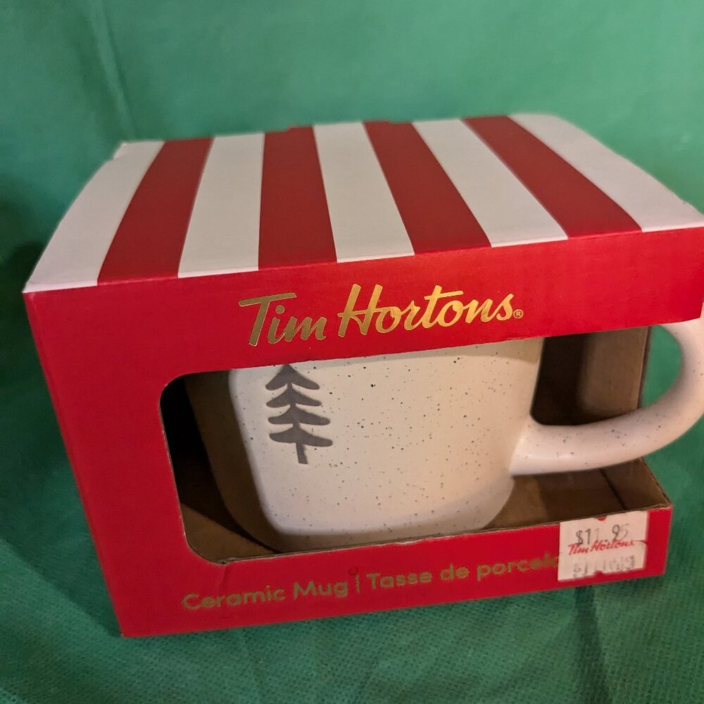 Tim Hortons 2022 Christmas mug